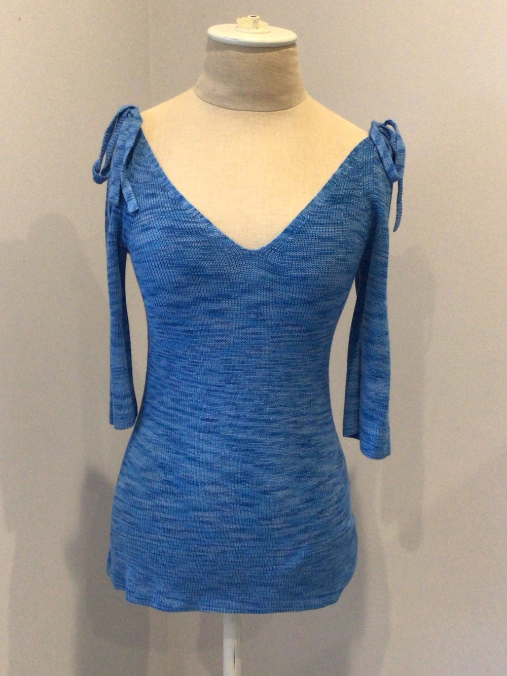Tommy Hilfiger Blue V-Neck Tie-Shoulder Knit Top